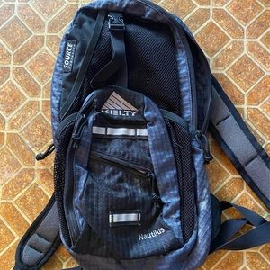 Kelty Nautilus Hydration Pack with 2L bladder. Used only once or twice